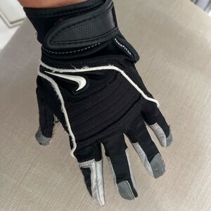 Nike Speedtack V Flag Football Glove - Left Hand - Size Small